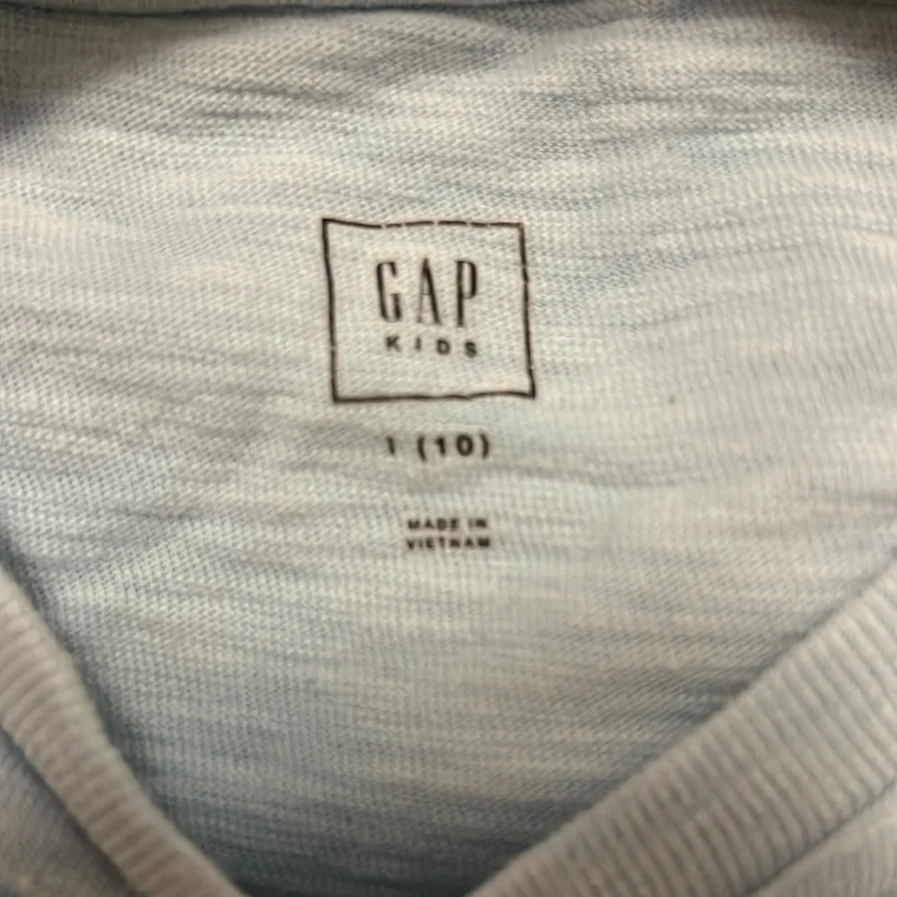 Bundle of 3 Boys Gap Short Sleeve Shirts size 8-10